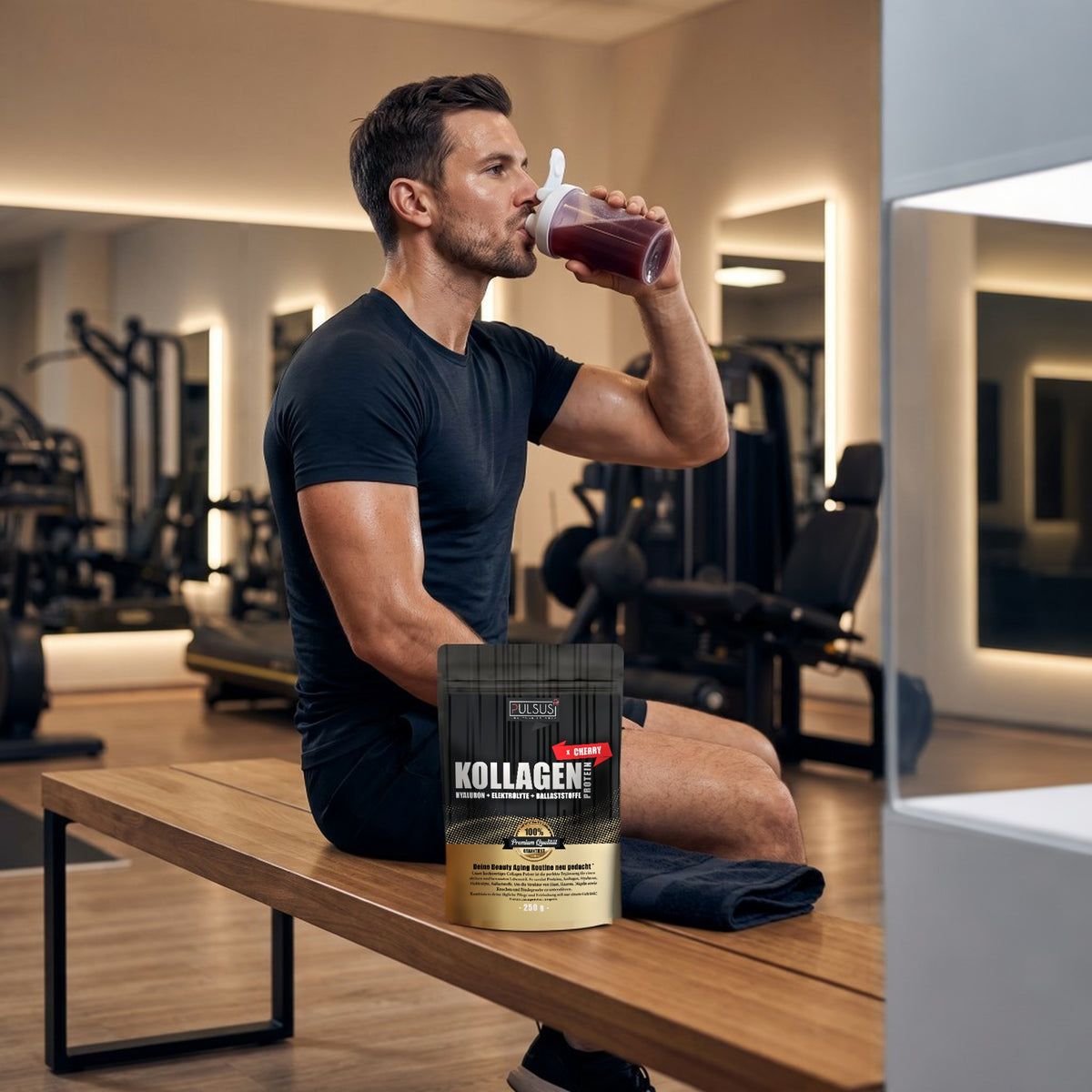 Mann im Gym mit PULSUS FIT Kollagen Protein Men Edition